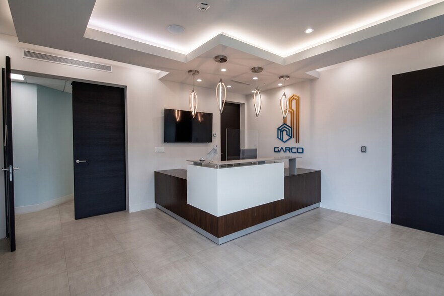 More Photos Of 9500 SW 77th Ave, Miami Office For Sale