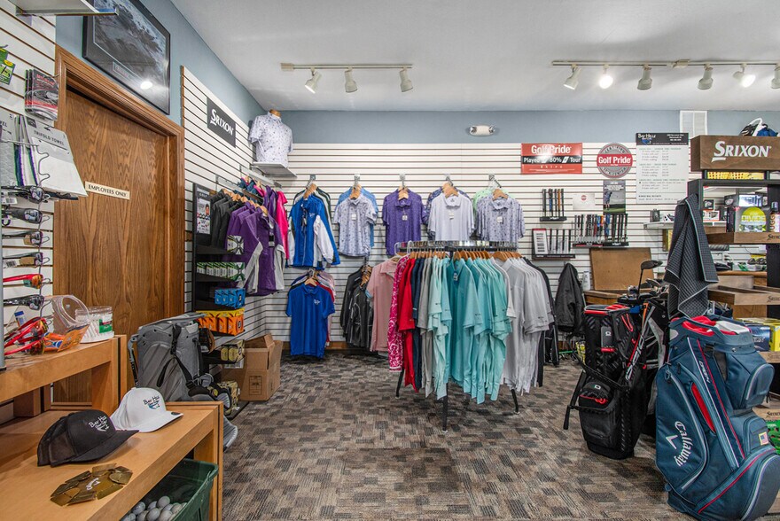 More Photos Of 3200 Buccaneer Blvd, Plattsmouth Golf Course Driving Range For Sale