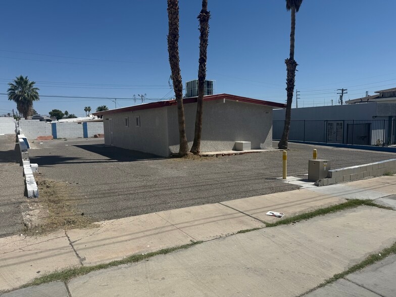 Primary Photo Of 1610 E Sahara Ave, Las Vegas Freestanding For Sale