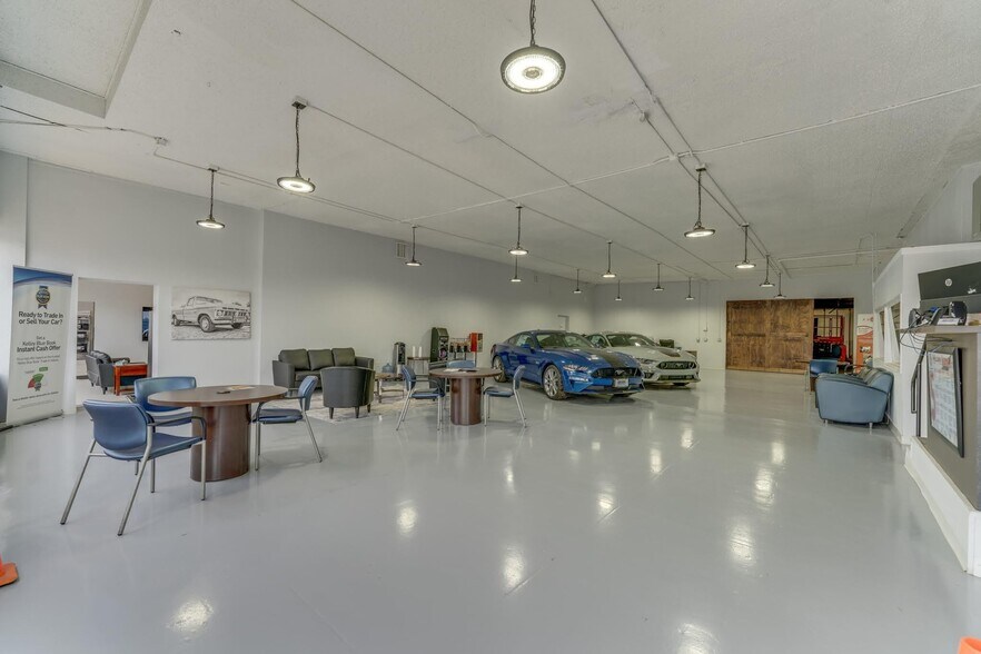 More Photos Of 422-426 E Main St, Trinidad Auto Dealership For Sale