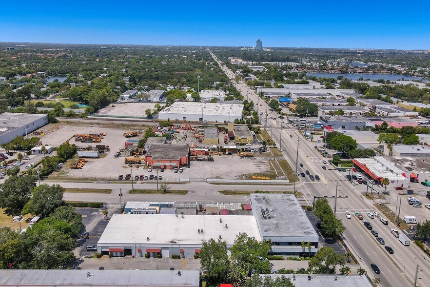 More Photos Of 2870 Stirling Rd, Hollywood Light Distribution For Lease