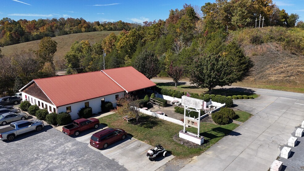 More Photos Of 6335 W Andrew Johnson Hwy, Greeneville Restaurant For Sale