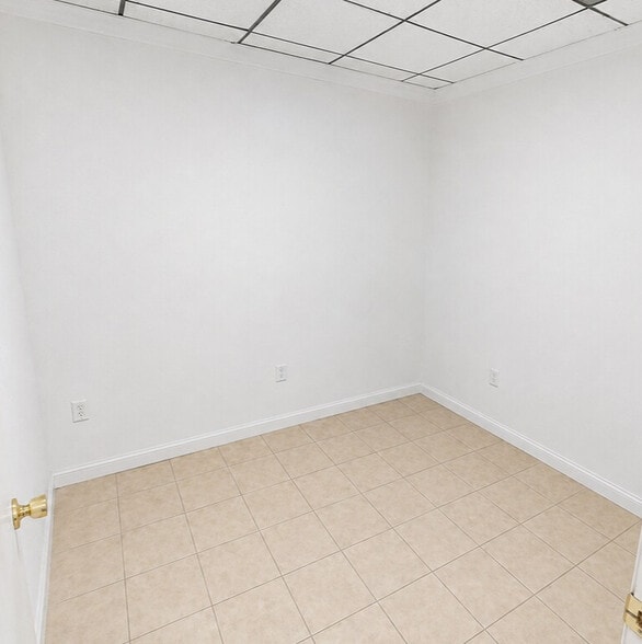 More Photos Of 2901 University Ave, Columbus Freestanding For Lease