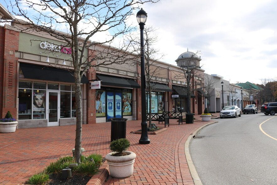 More Photos Of 24149-25389 Cedar Rd, Lyndhurst Unknown For Lease