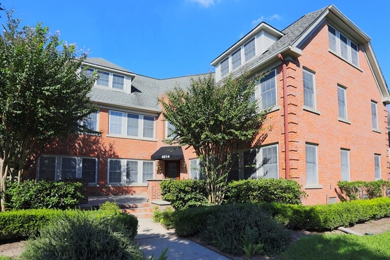 Primary Photo Of 4314 Yoakum Blvd, Houston Medical For Sale