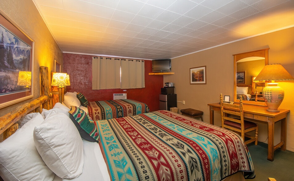 More Photos Of 627 Sudderth Dr, Ruidoso Hotel For Sale