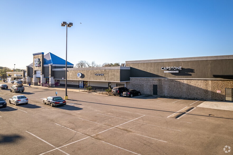 More Photos Of 8400-8700 S Gessner Dr, Houston Unknown For Lease