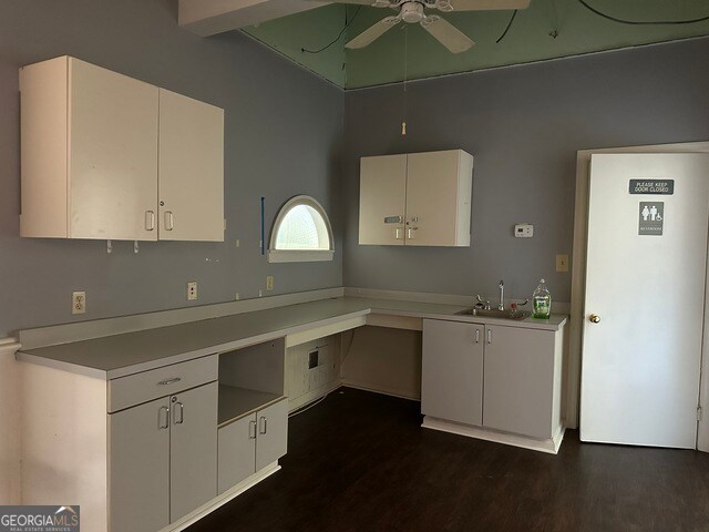 More Photos Of 209 Broad St, Manchester Office Residential For Sale