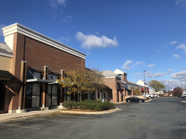 More Photos Of 1701-1765 Rockville Pike, Rockville Unknown For Lease