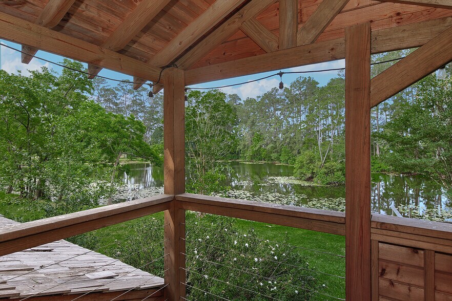 More Photos Of 15598 Bedford Ln, Conroe Specialty For Sale