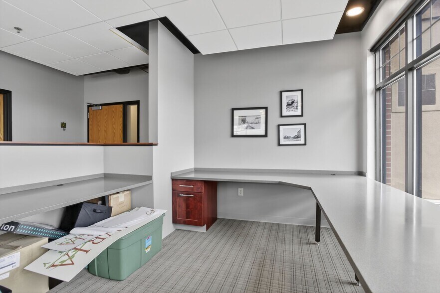 More Photos Of 722 Washington Ave, Golden Office Residential For Sale