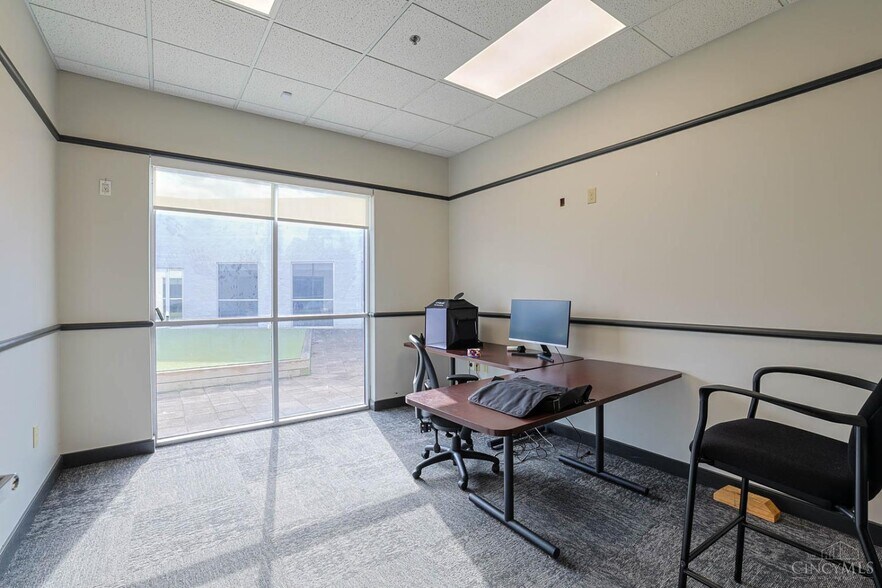 More Photos Of 6951 Cintas Blvd, Mason Office For Sale