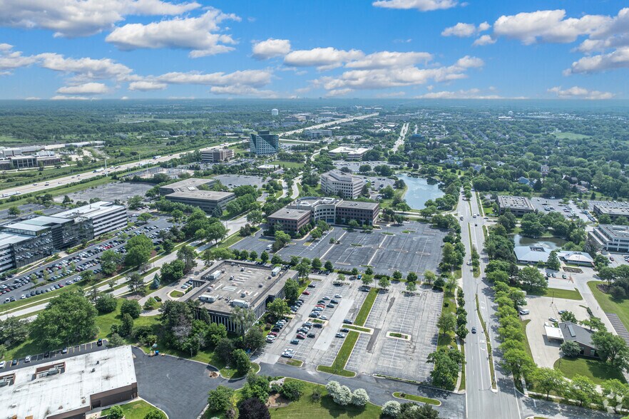 More Photos Of 215 W Diehl Rd, Naperville Office For Sale