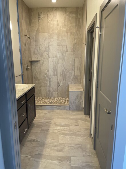 More Photos Of 581 W Indian Creek Dr, Grand Junction Multifamily For Sale