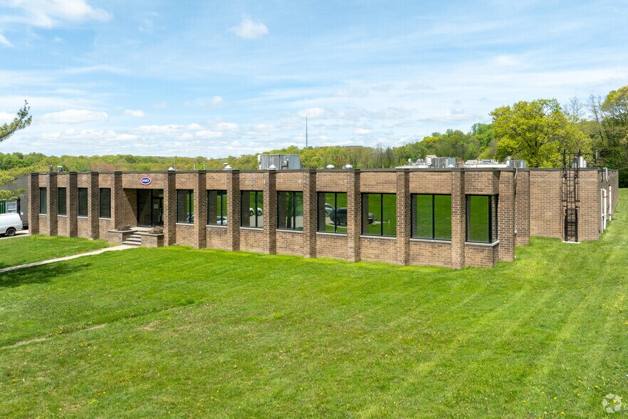 Primary Photo Of 700 Executive Blvd, Elmsford Manufacturing For Lease