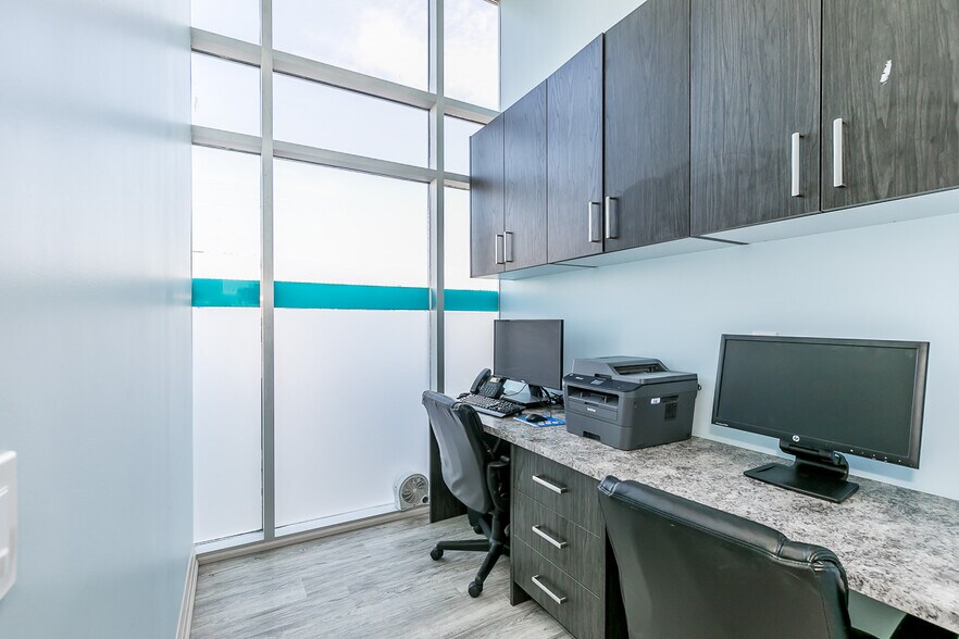 More Photos Of 50 Bur Oak Ave, Markham Storefront For Sale