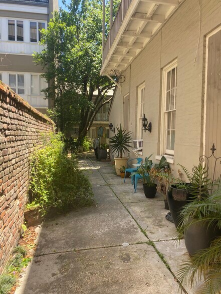 More Photos Of 410 Dauphine St, New Orleans Apartments For Sale