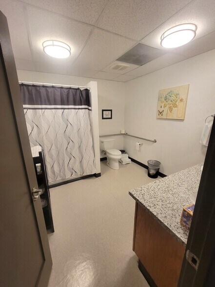 More Photos Of 1611 S Geiger Blvd, Spokane Industrial For Sale