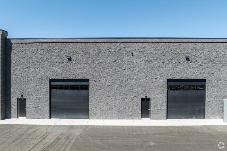 More Photos Of 1564 250 W, Spanish Fork Showroom For Lease
