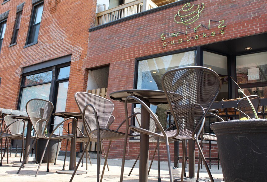 More Photos Of 709 W Belden Ave, Chicago Storefront Retail Residential For Lease