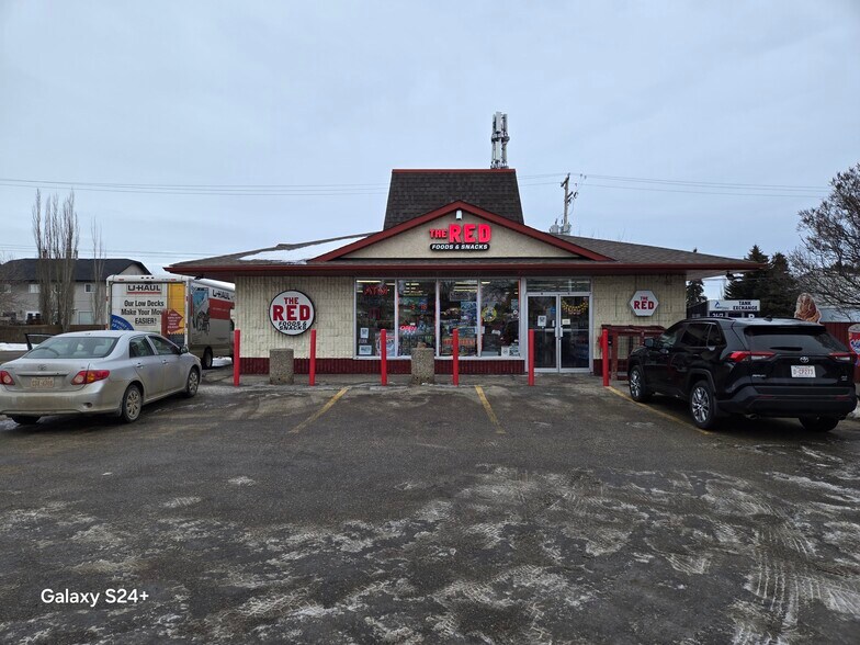 More Photos Of 5201 48th St, Stony Plain Convenience Store For Sale