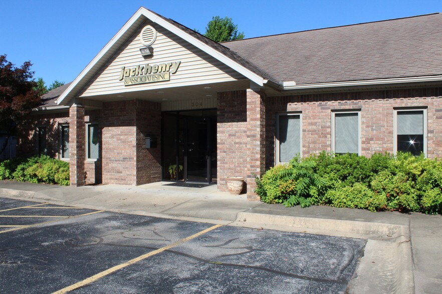 Primary Photo Of 304 S 20th St, Rogers Office For Sale