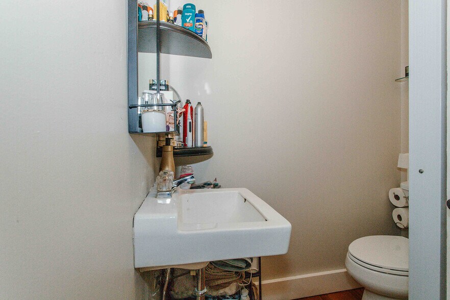 More Photos Of 807 Main St, Ouray Flex For Sale