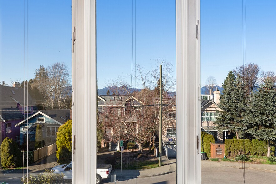 More Photos Of 2814 3rd Av W, Vancouver Hospitality For Sale