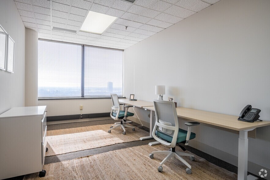 More Photos Of 231 S Bemiston Ave, Clayton Coworking Space