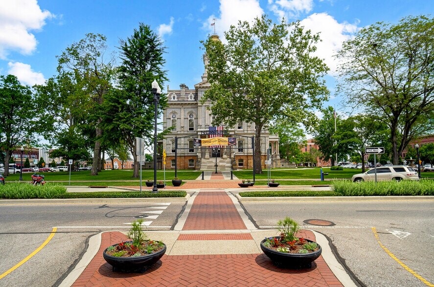 More Photos Of 9-11 N 3rd St, Newark Office For Lease