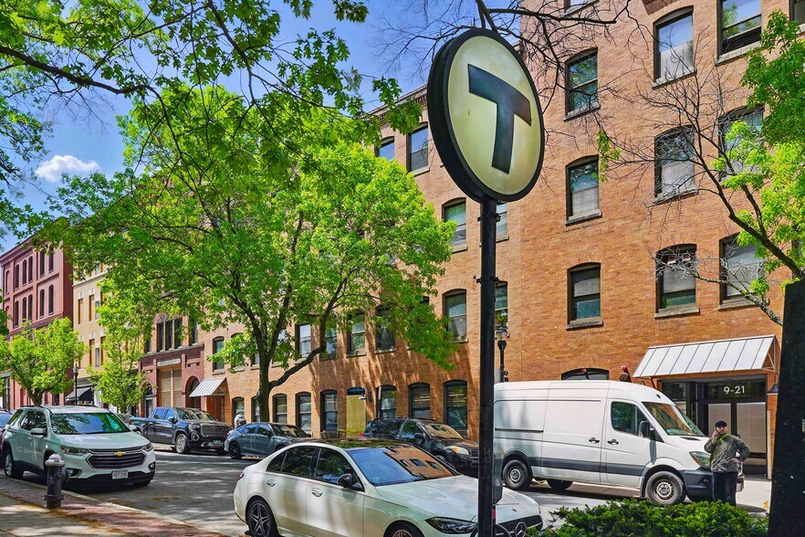 More Photos Of 9-21 Station St, Brookline Office For Sale