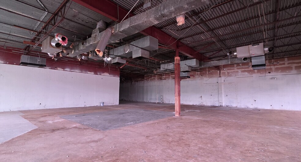 More Photos Of 1309 W Fairmont Pky, La Porte Unknown For Lease