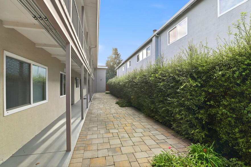 More Photos Of 470 Del Medio Ave, Mountain View Apartments For Sale