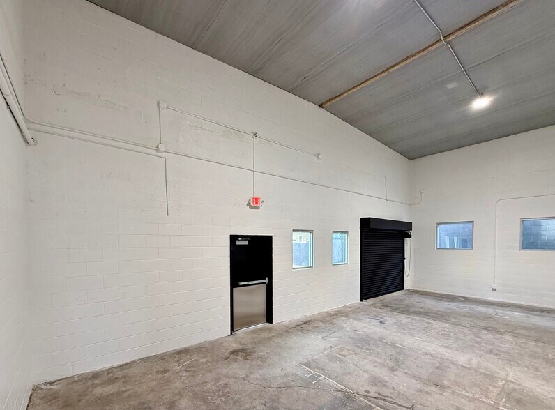 More Photos Of 1241 W Holt Ave, Pomona Storefront Retail Office For Lease