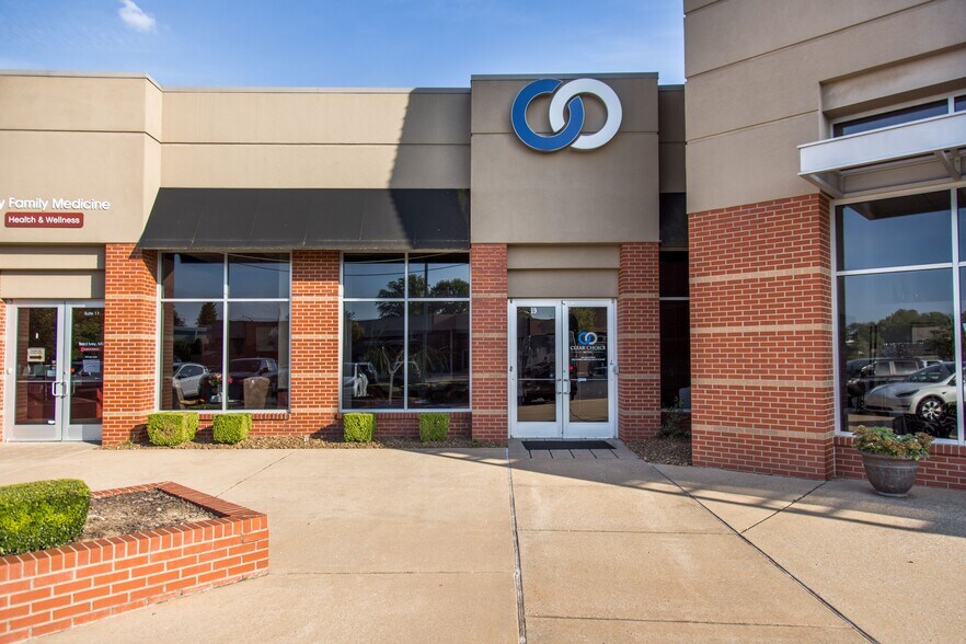 More Photos Of 2905 SE Walton Blvd, Bentonville Unknown For Lease
