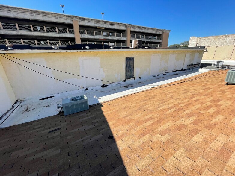 More Photos Of , Laredo General Retail For Sale