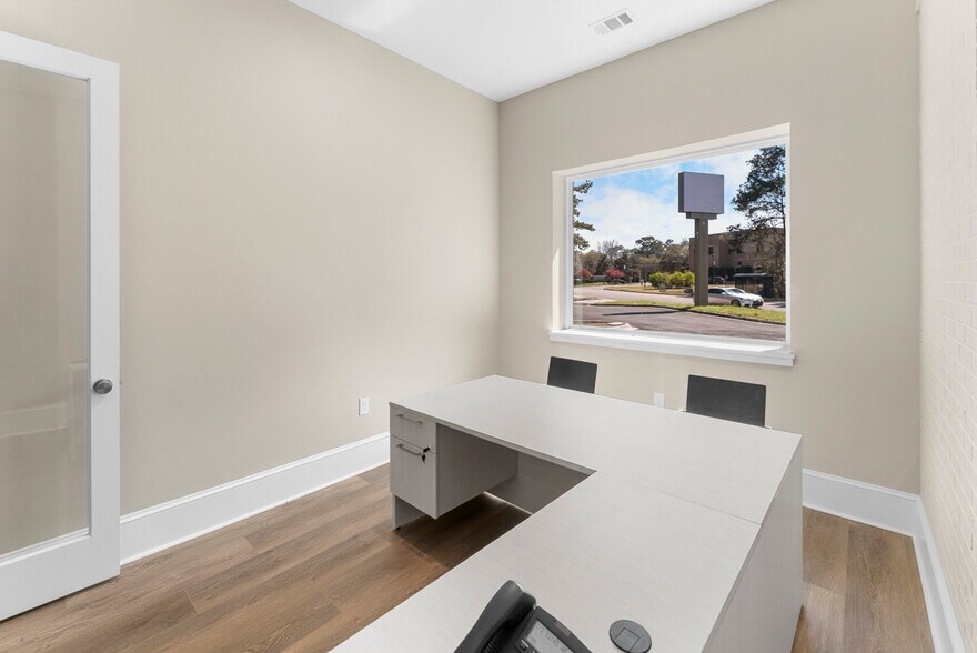 More Photos Of 710 Mall Blvd, Savannah Bank For Sale