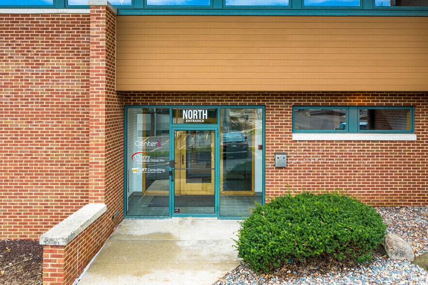 More Photos Of 434 S Yellowstone Dr, Madison Office For Lease