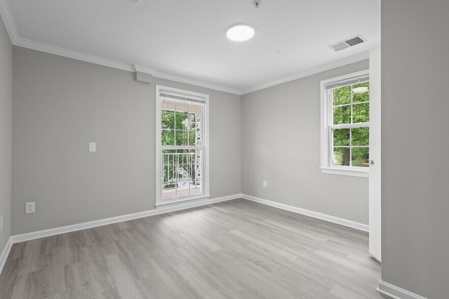 More Photos Of 9725 Lookout Pl, Gaithersburg Healthcare For Sale