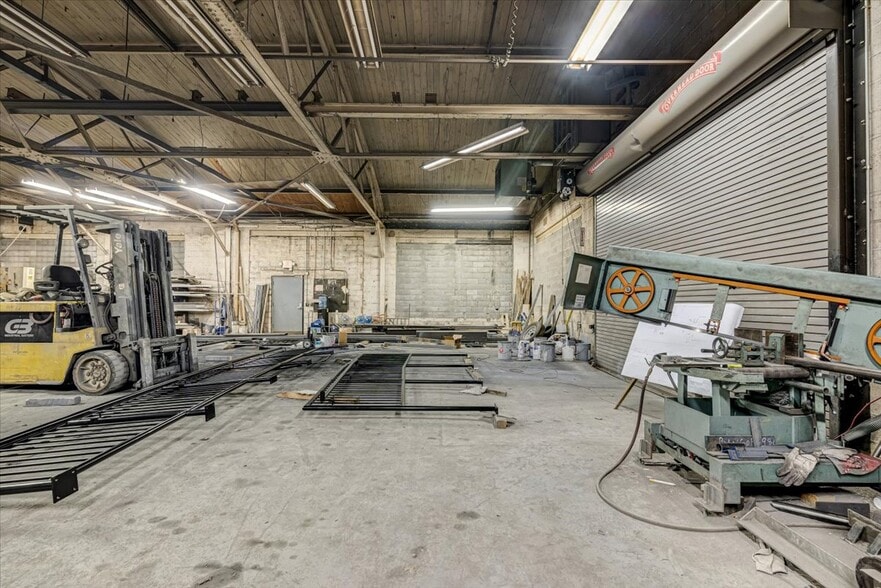 More Photos Of 530 S Main St, Bangor Manufacturing For Sale