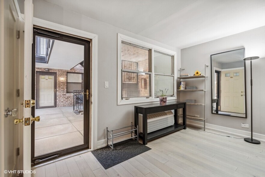 More Photos Of , Chicago Multifamily For Sale