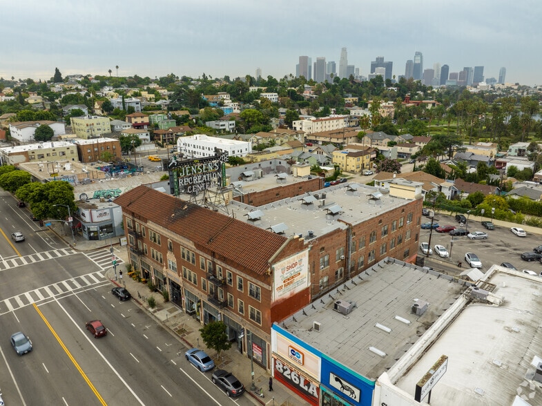 More Photos Of 1700-1712 1/2 W Sunset Blvd, Los Angeles Apartments For Lease