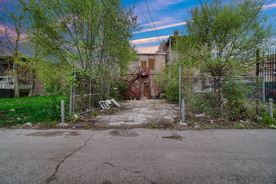 More Photos Of 6848 S Ashland Ave, Chicago Flex For Sale