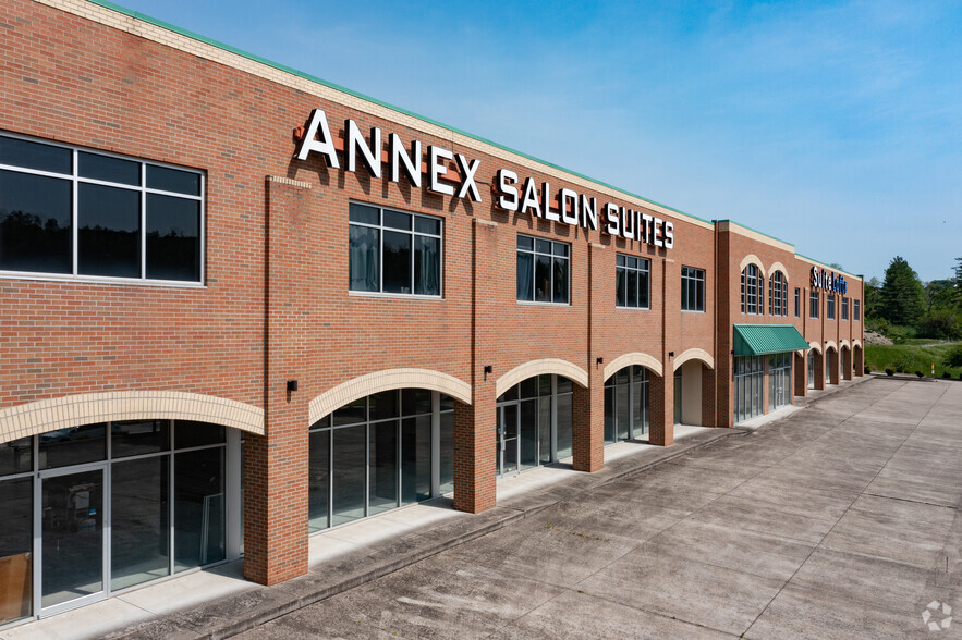 More Photos Of 6946 Harrison Ave, Cincinnati Medical For Lease