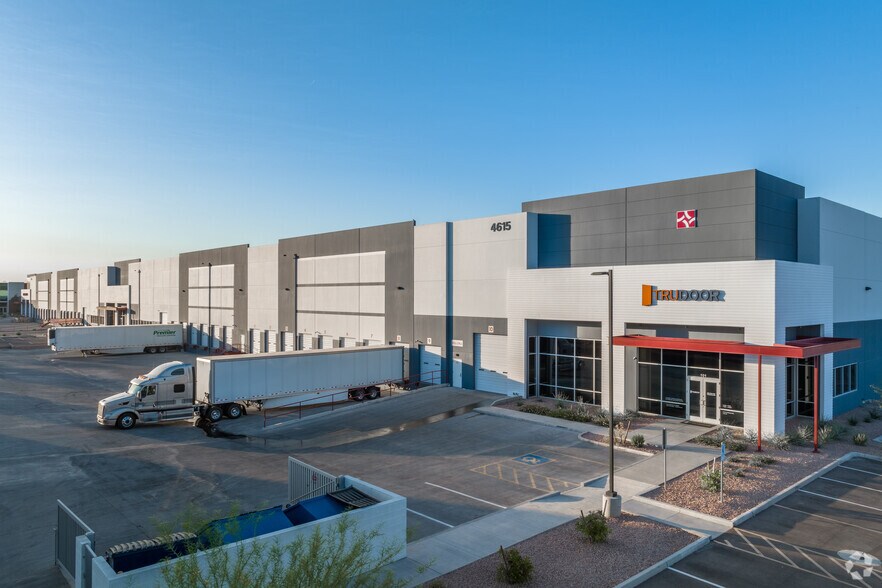 Primary Photo Of 4615 W McDowell Rd, Phoenix Distribution For Lease