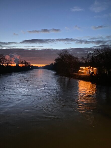 More Photos Of 57 Schuylkill Ave, Pottstown Warehouse For Sale