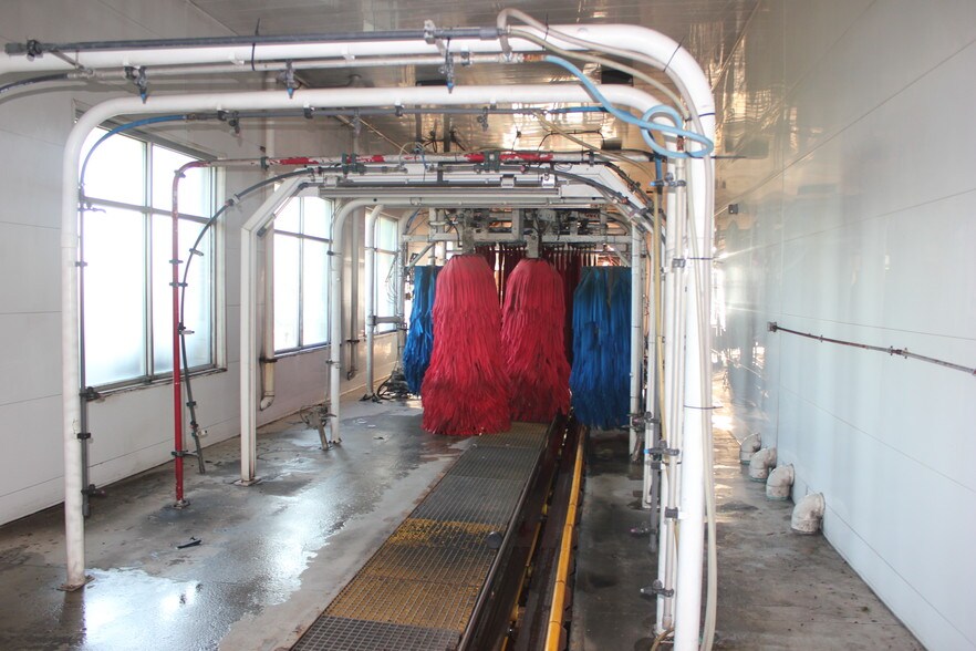 More Photos Of 12131 N Federal Pky, Westminster Carwash For Sale