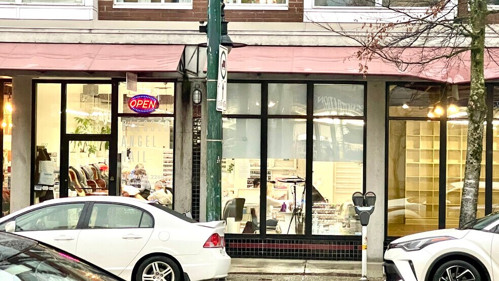 More Photos Of 2705-2729 Arbutus St, Vancouver General Retail For Sale