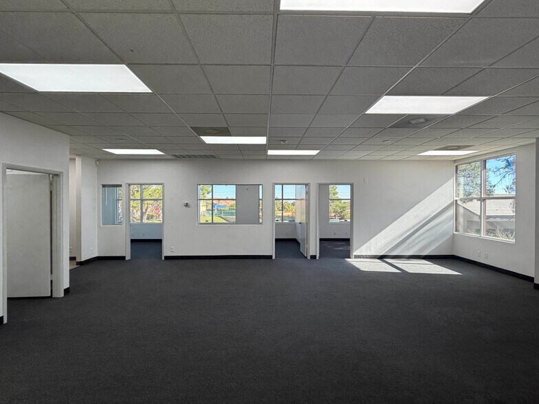 More Photos Of 2760-2764 Lake Sahara Dr, Las Vegas Medical For Lease