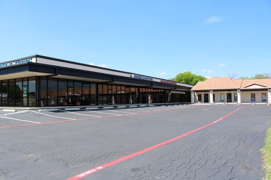 More Photos Of 28709-28765 IH-10 Fwy, Boerne Unknown For Lease